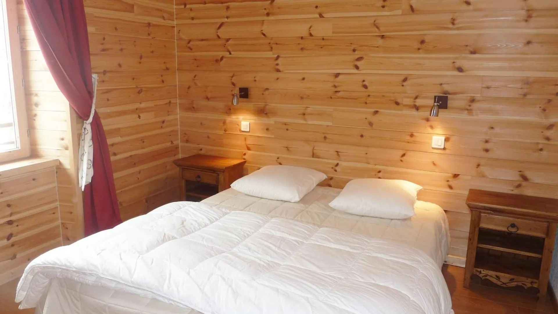 Apartment Les Cabasses 8 - Housing In A Village House Villar-d'Arene