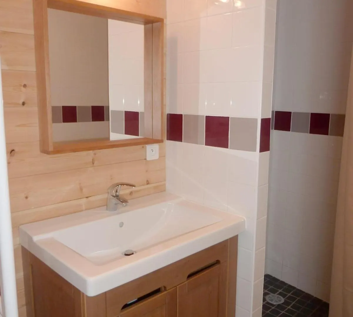 Apartment Les Cabasses 8 - Housing In A Village House Villar-d'Arene